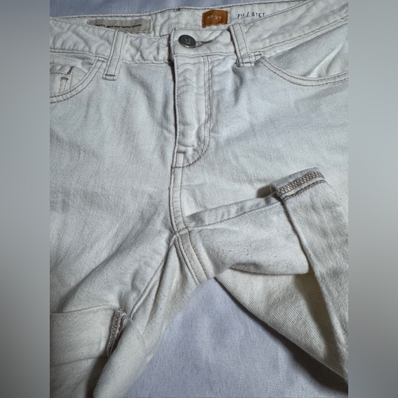 Anthro Pilcro and the Letterpress Cream Cuffed Denim Shorts EUC - Picture 4 of 4